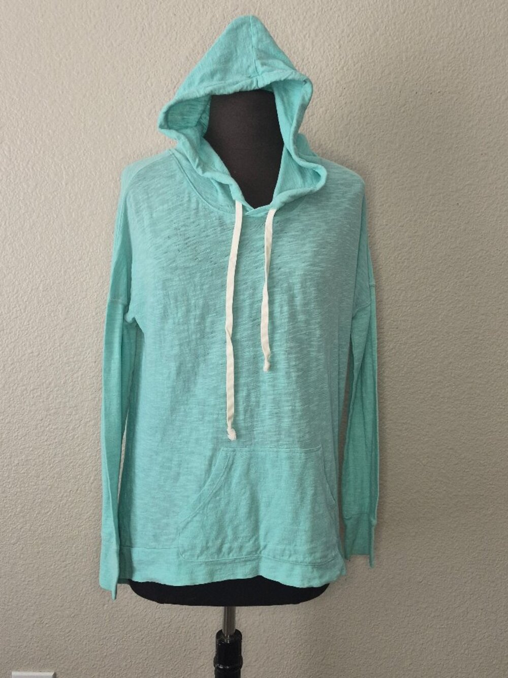 American Eagle Outfitters Women's Green Pullover Light Hoodie Pockets Size: S